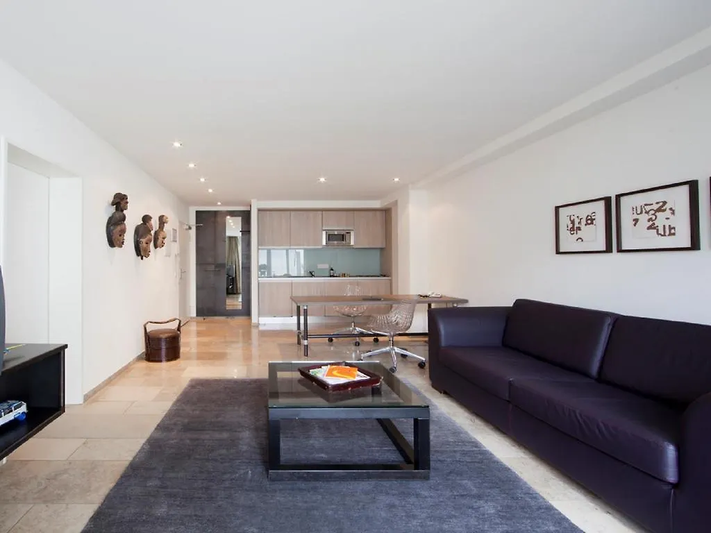 Burns Art & Culture Hotel Dusseldorf