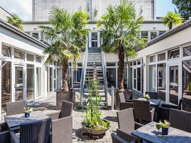 Burns Art & Culture Hotel Dusseldorf